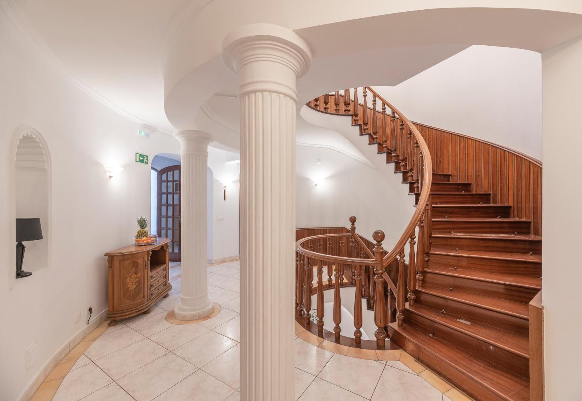 Bertolina Guest House Albufeira Bagian luar foto