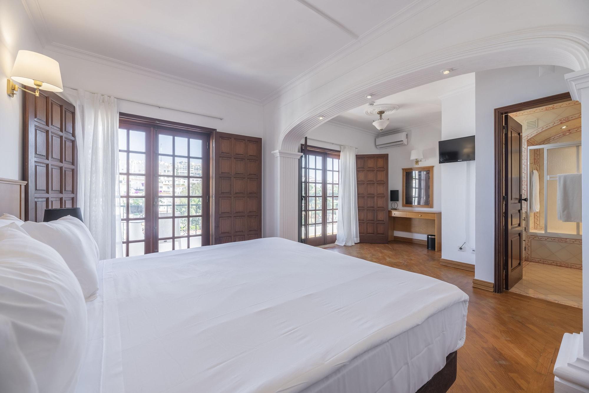 Bertolina Guest House Albufeira Bagian luar foto